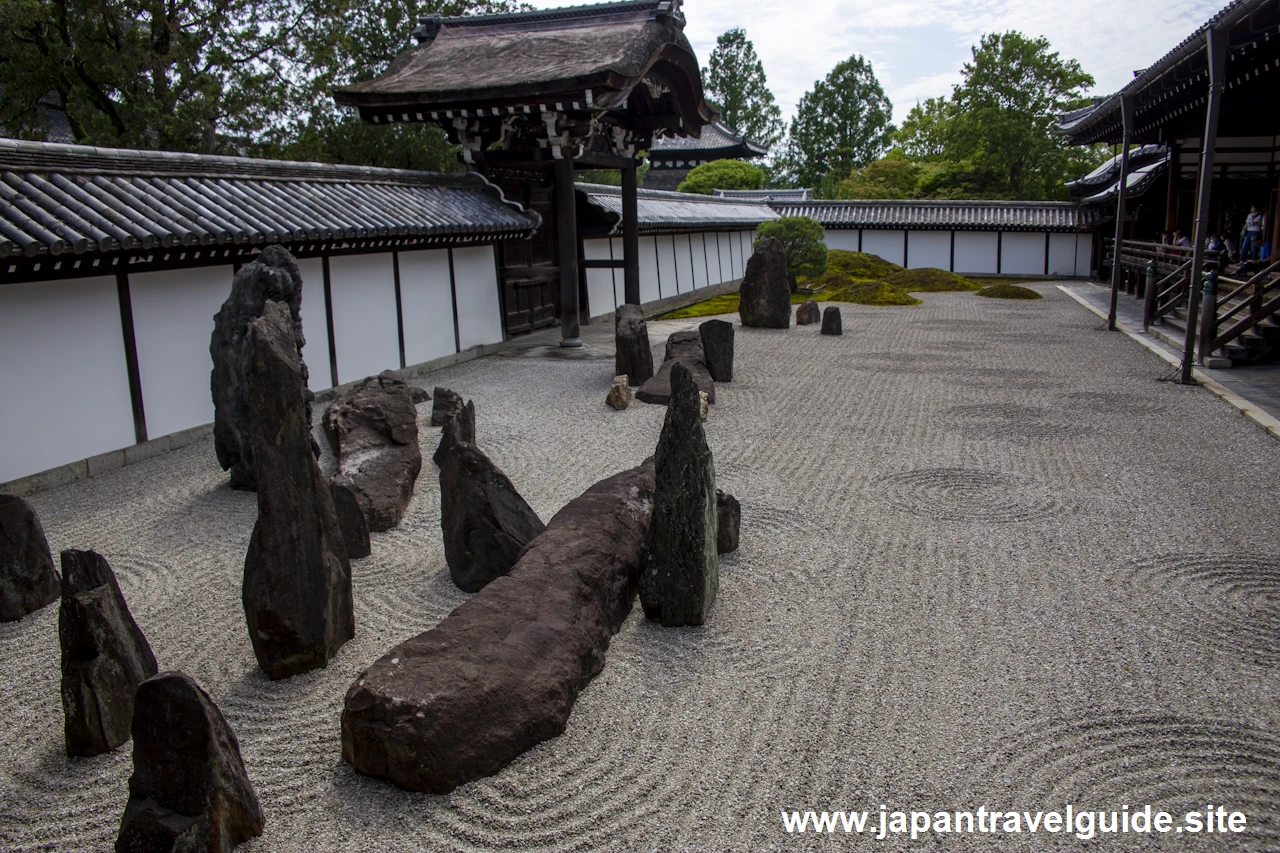 本坊庭園(方丈)南庭：東福寺の見どころ(5)