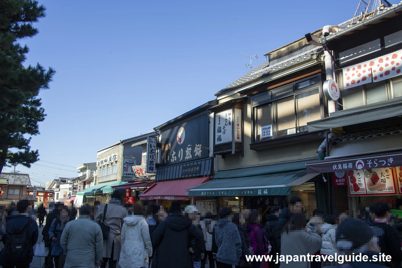 お土産屋：伏見稲荷大社の見どころ(3)