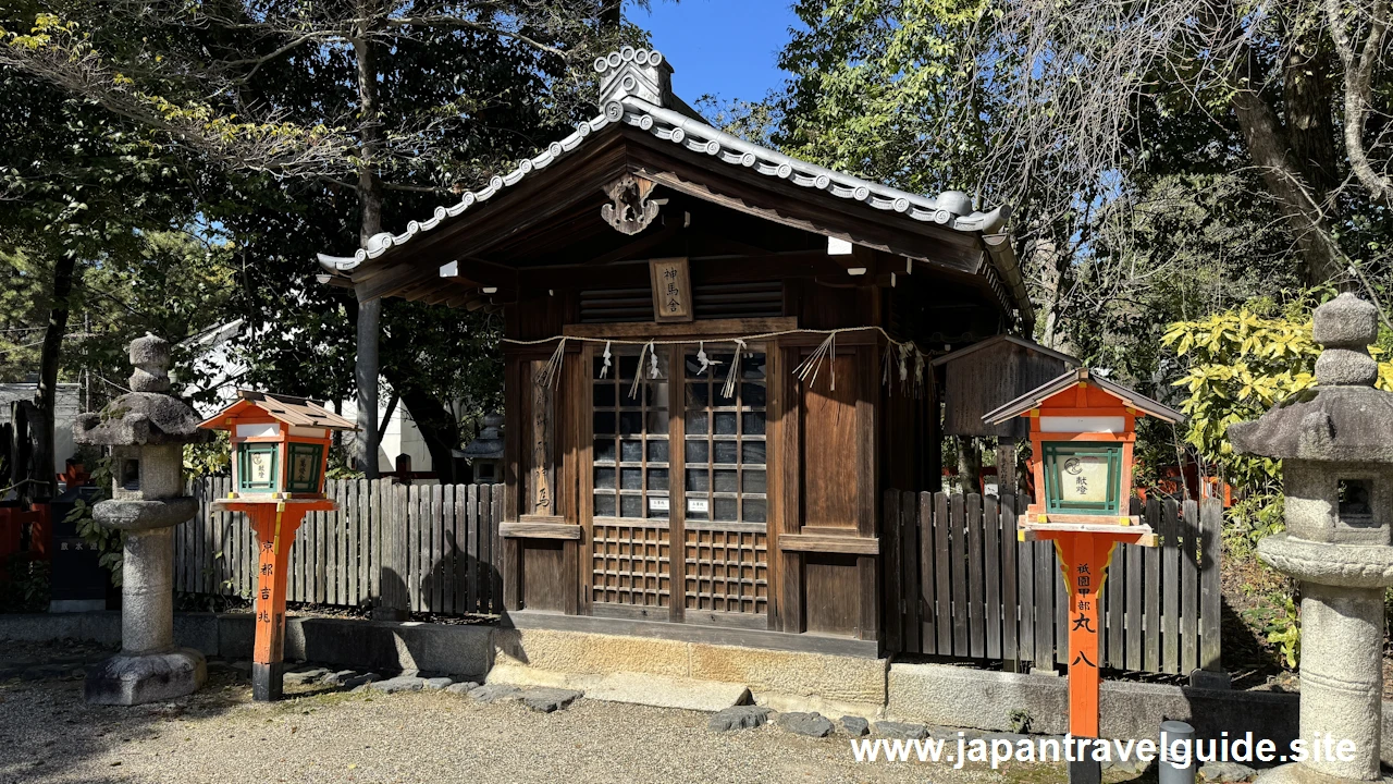 神馬舎：八坂神社の見どころ(1)