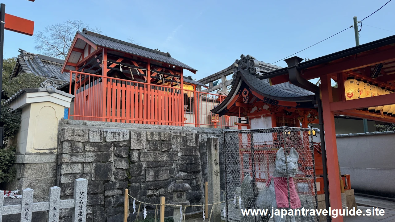 玉光稲荷社：八坂神社の見どころ(3)