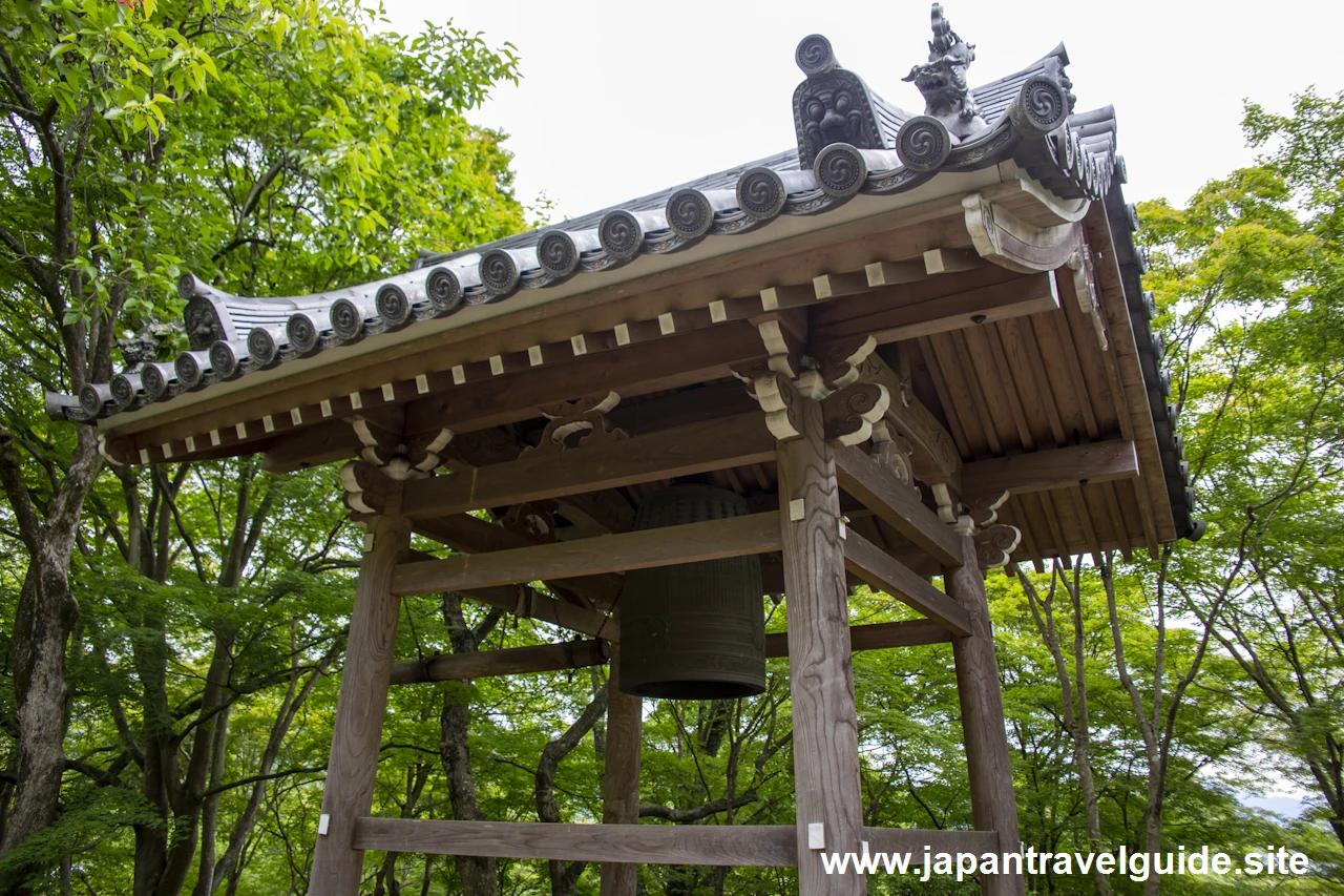 鐘楼：常寂光寺の見どころ(2)