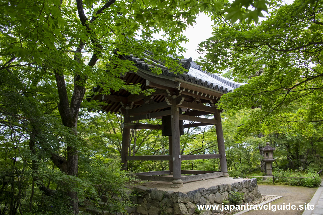 鐘楼：常寂光寺の見どころ(3)