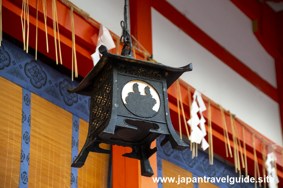 処女宮：伏見稲荷大社外拝殿の吊灯篭完全ガイド(9)