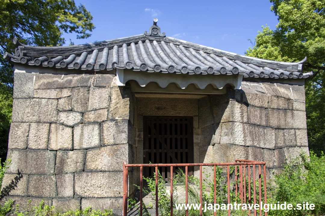 焔硝蔵：大阪城西の丸庭園の見どころ(30)