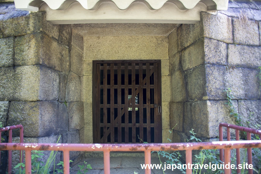 焔硝蔵：大阪城西の丸庭園の見どころ(33)