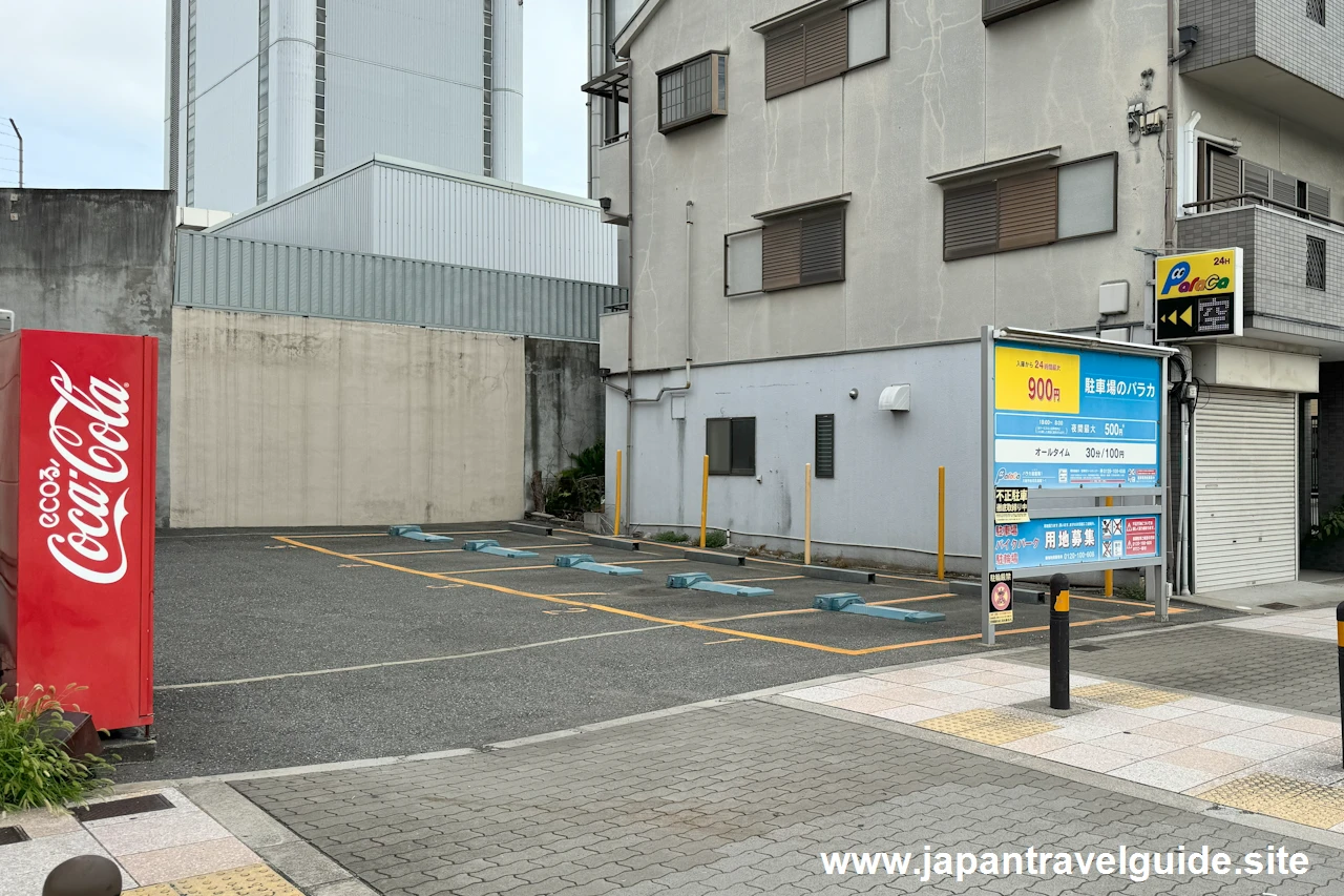 パラカ島屋第１駐車場(2)