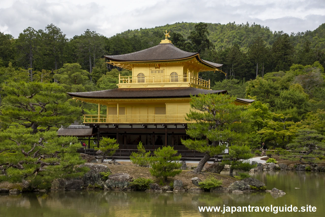 舎利殿(金閣)：金閣寺の見どころ(11)