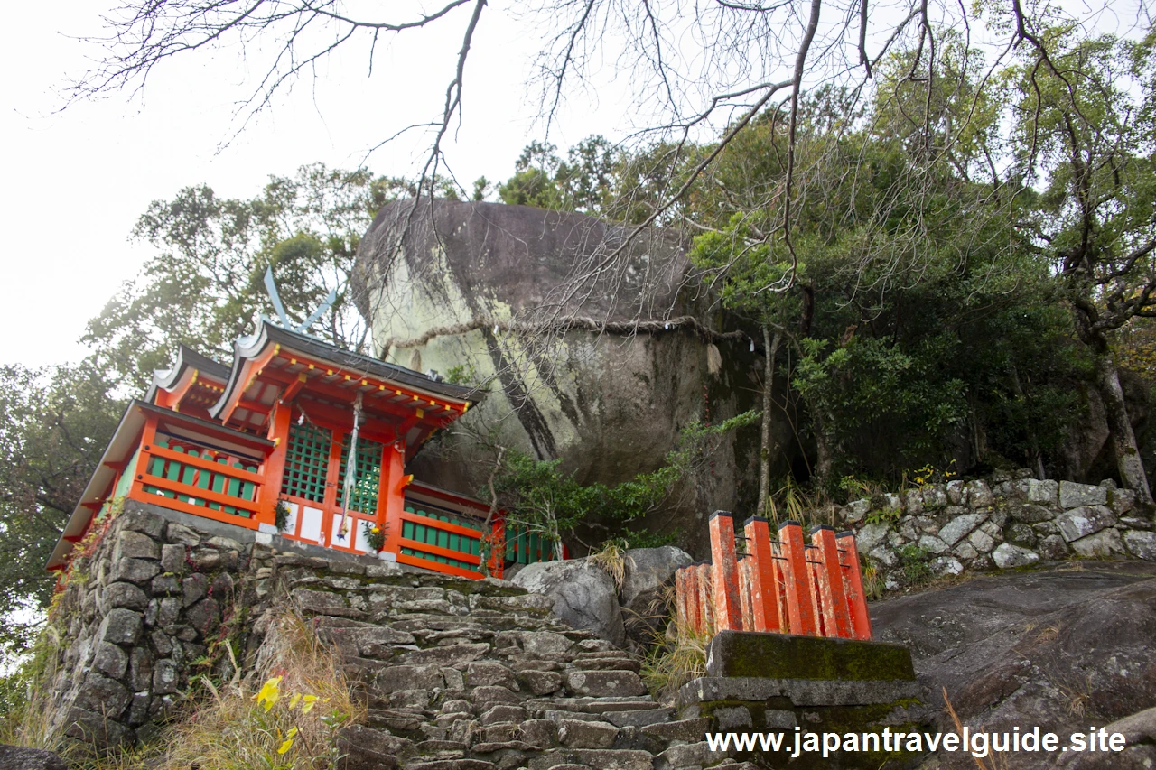 神倉神社とゴトビキ岩：熊野速玉大社の見どころ(3)