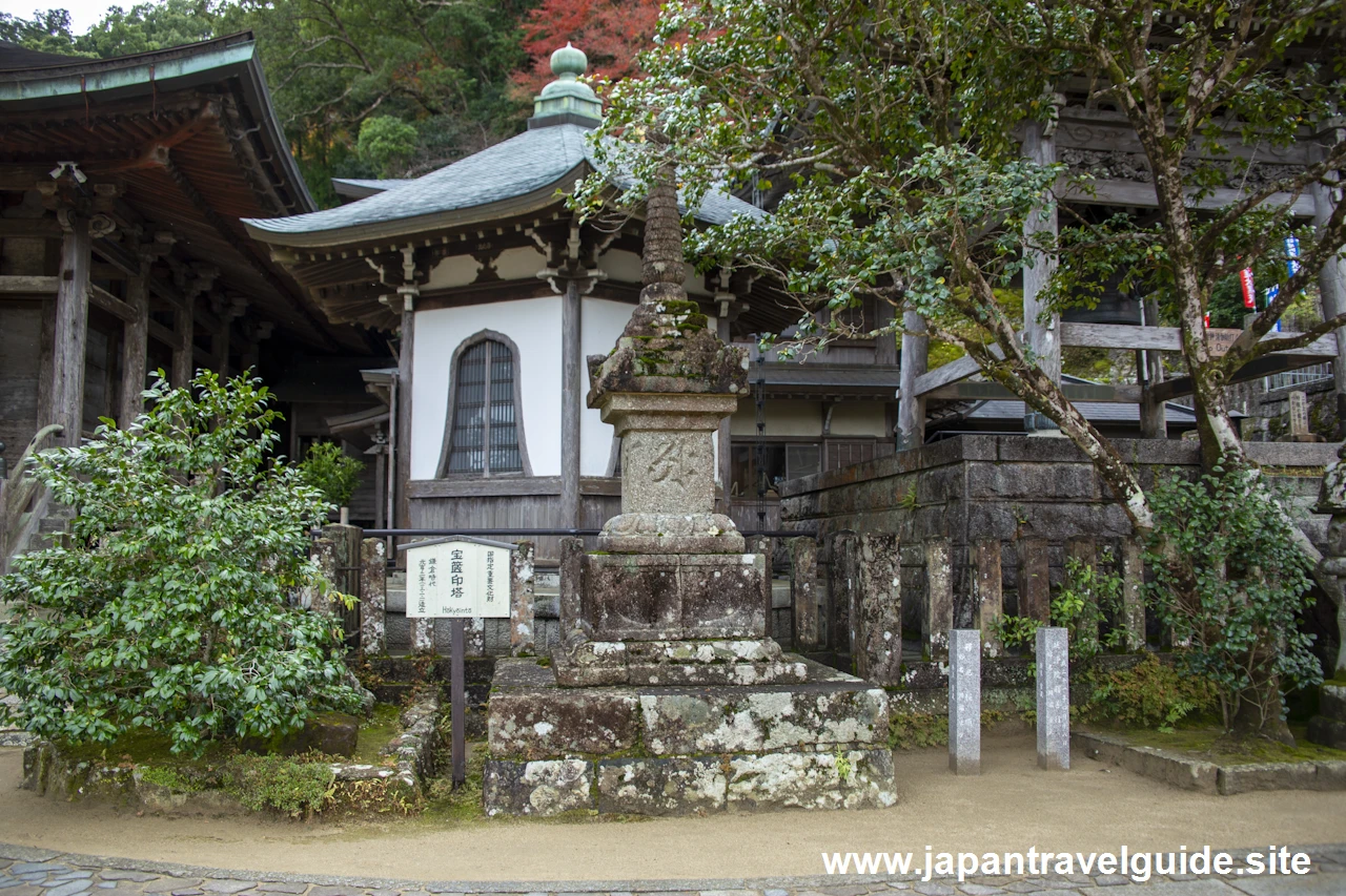 那智山青岸渡寺と三重塔：熊野那智大社の見どころ(3)