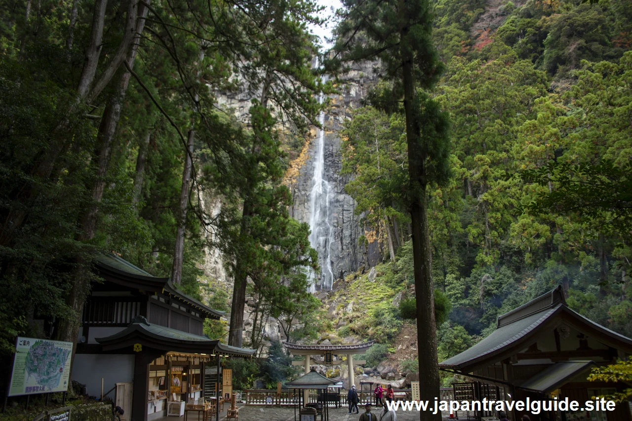 飛瀧神社と那智の滝：熊野那智大社の見どころ(3)