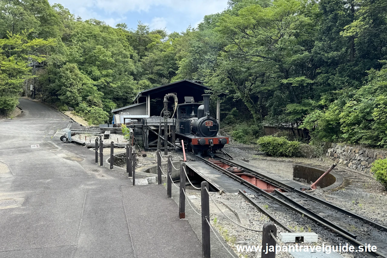 蒸気機関車12号/9号および三等客車：明治村4丁目エリアの見どころ(3)