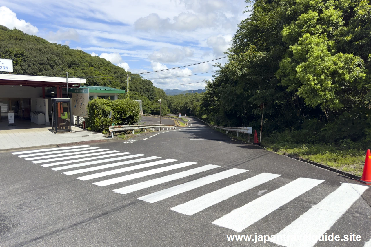 北口前にある明治村の直営有料駐車場(4)