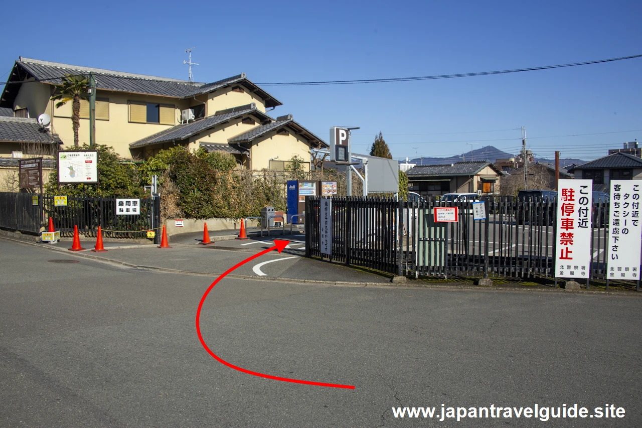 金閣寺の駐車場の場所(3)