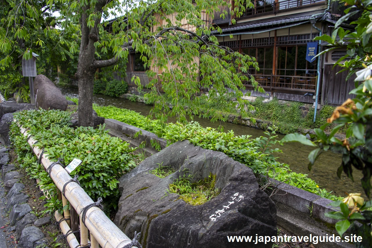 祇園白川(巽橋)：祇園の見どころ(9)