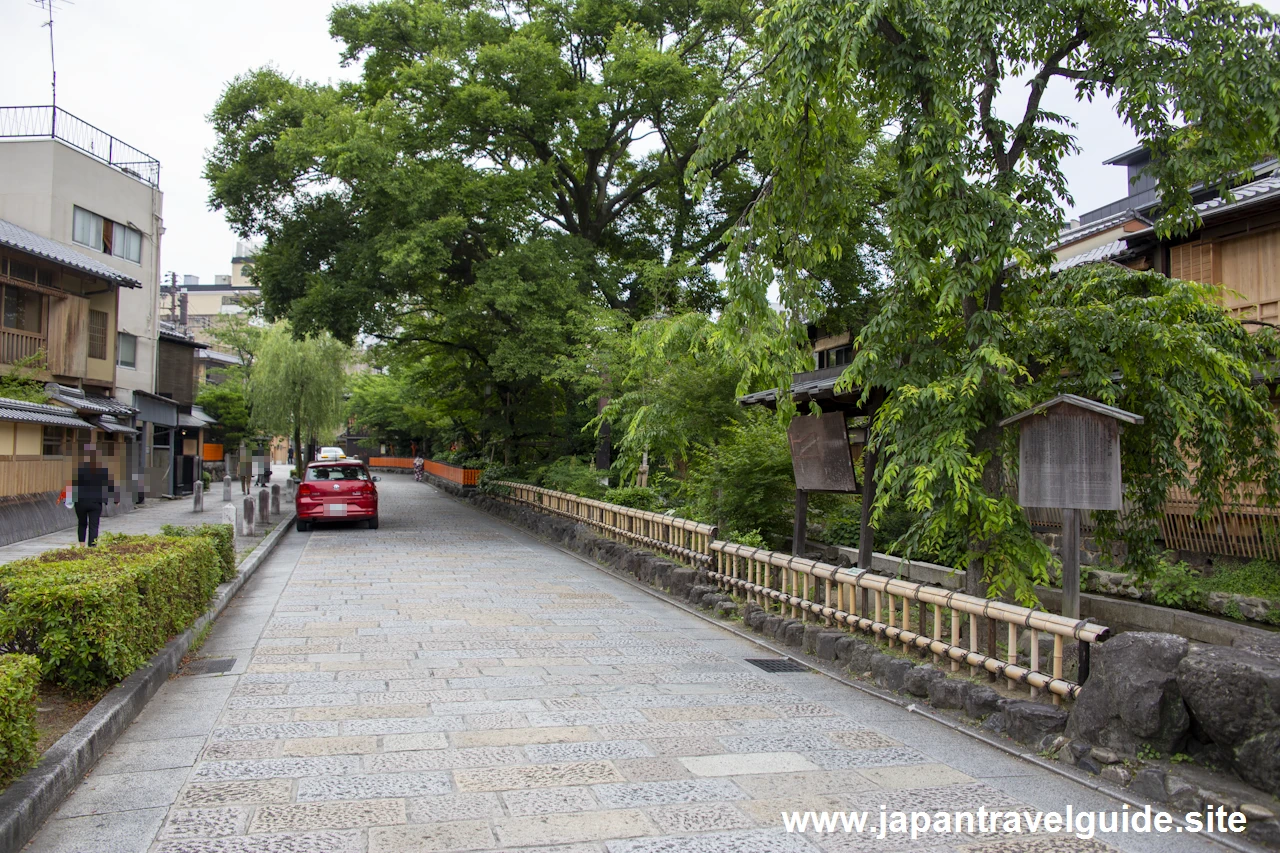 祇園白川(巽橋)：祇園の見どころ(11)