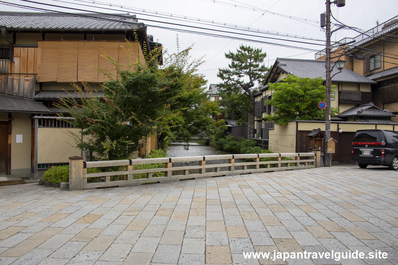 祇園白川(巽橋)：祇園の見どころ(17)