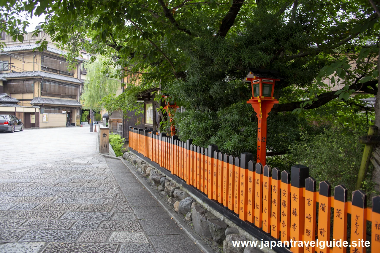 祇園白川(巽橋)：祇園の見どころ(21)