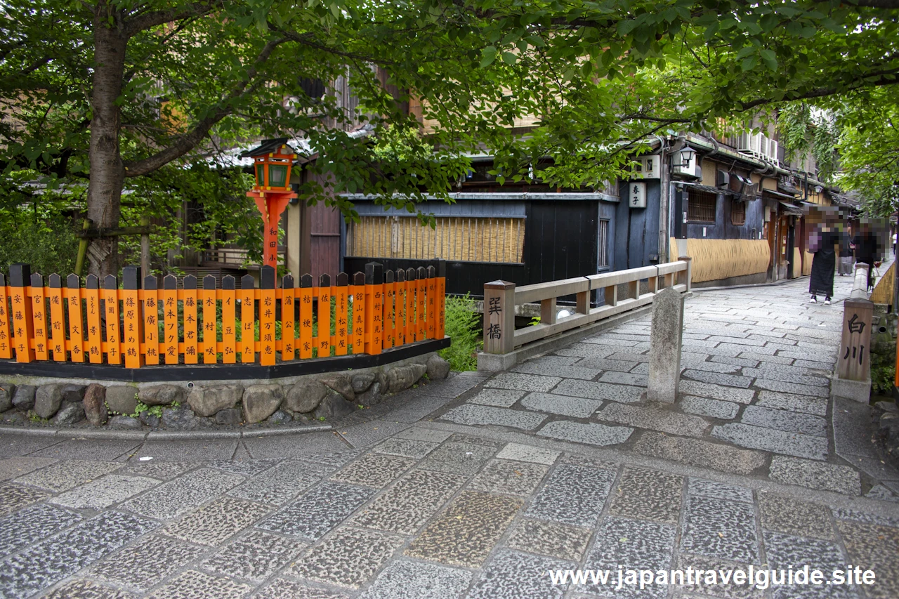 祇園白川(巽橋)：祇園の見どころ(23)