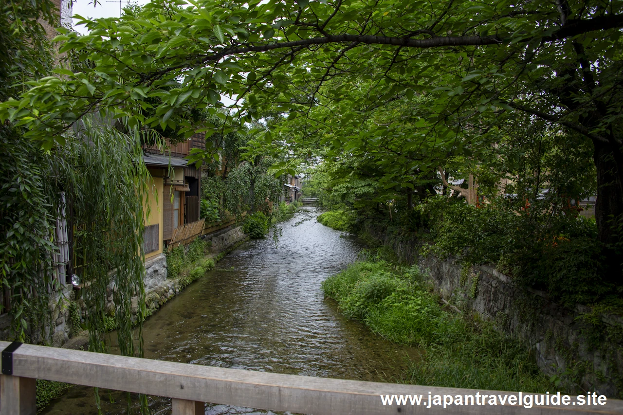 祇園白川(巽橋)：祇園の見どころ(27)