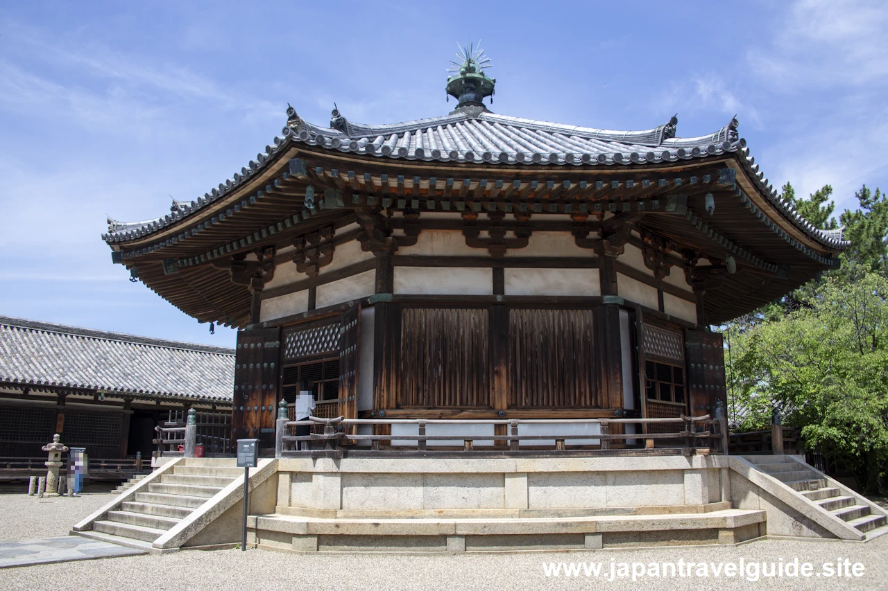 夢殿：法隆寺の見どころ(2)