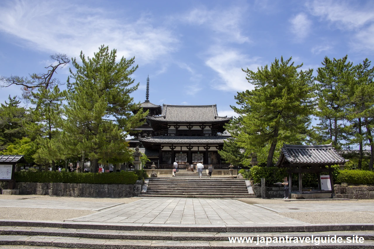 中門：法隆寺の見どころ(1)