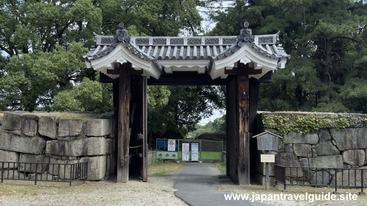 旧二之丸東二之門：名古屋城の見どころ(2)