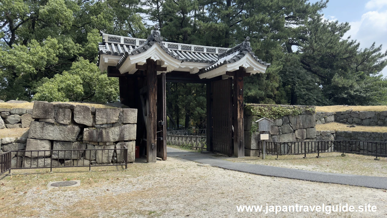 旧二之丸東二之門：名古屋城の見どころ(3)