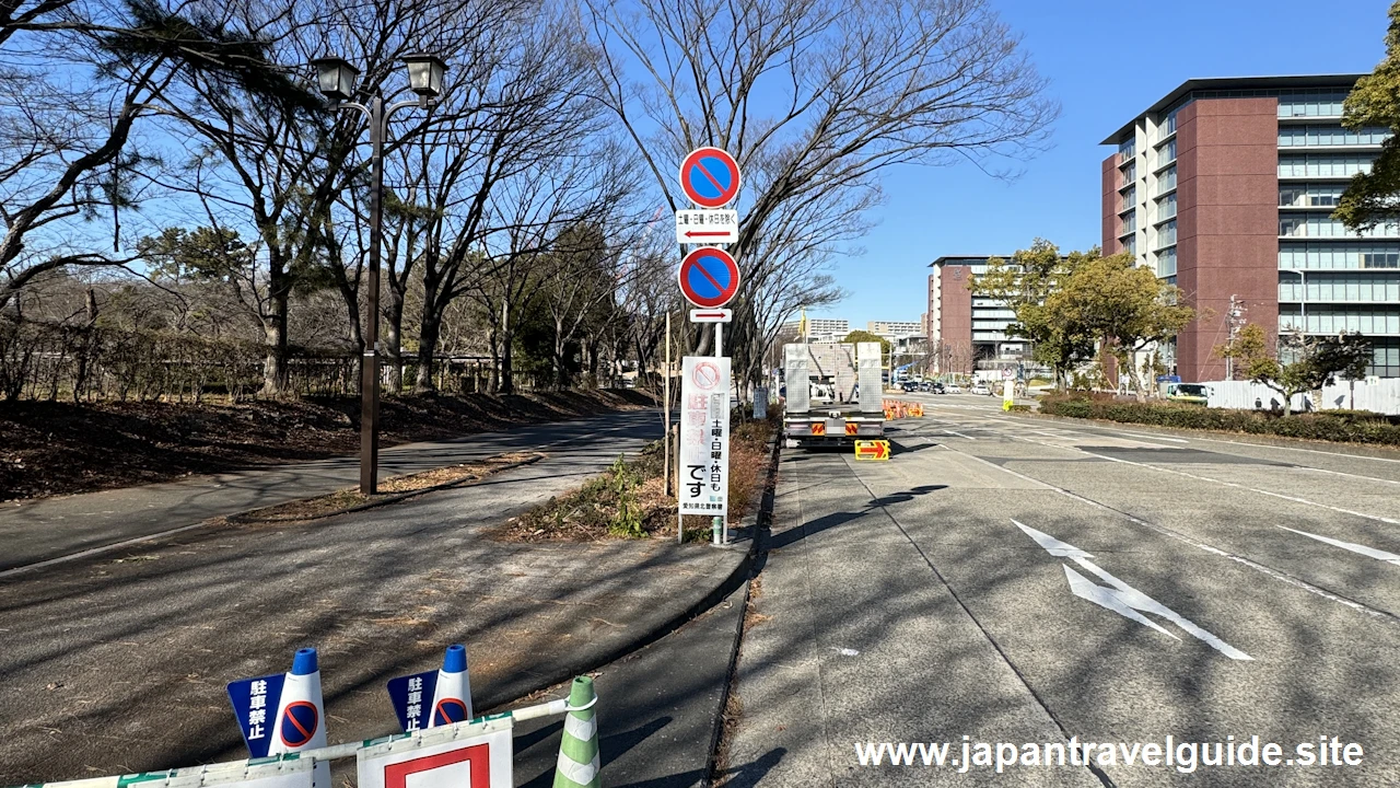 大津通「市役所」から「名城公園南」：名古屋城周辺の路上駐車可能な道路と曜日(3)