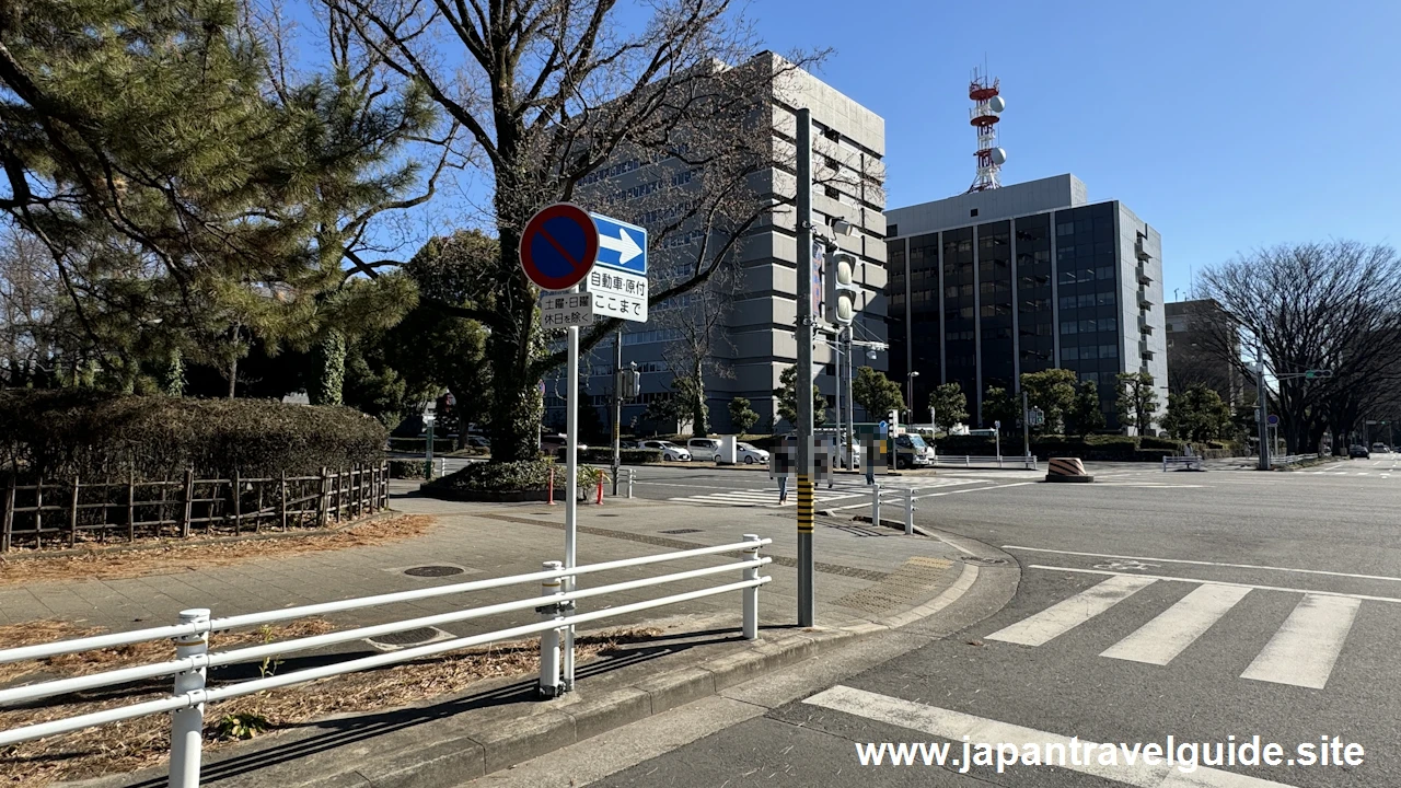 「二の丸」交差点から北側の道路：名古屋城周辺の路上駐車可能な道路と曜日(4)