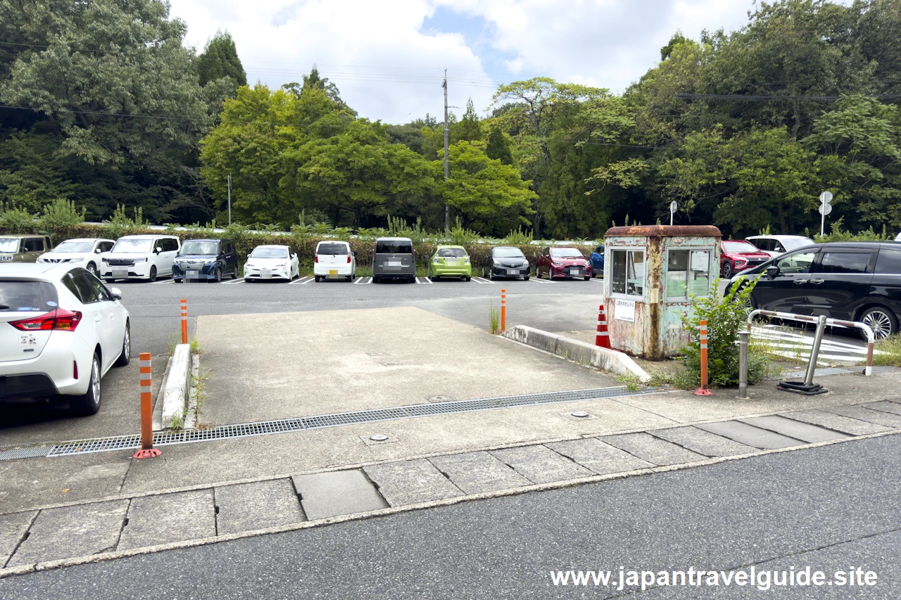 緑橋南駐車場：東山動植物園の無料駐車場(12)