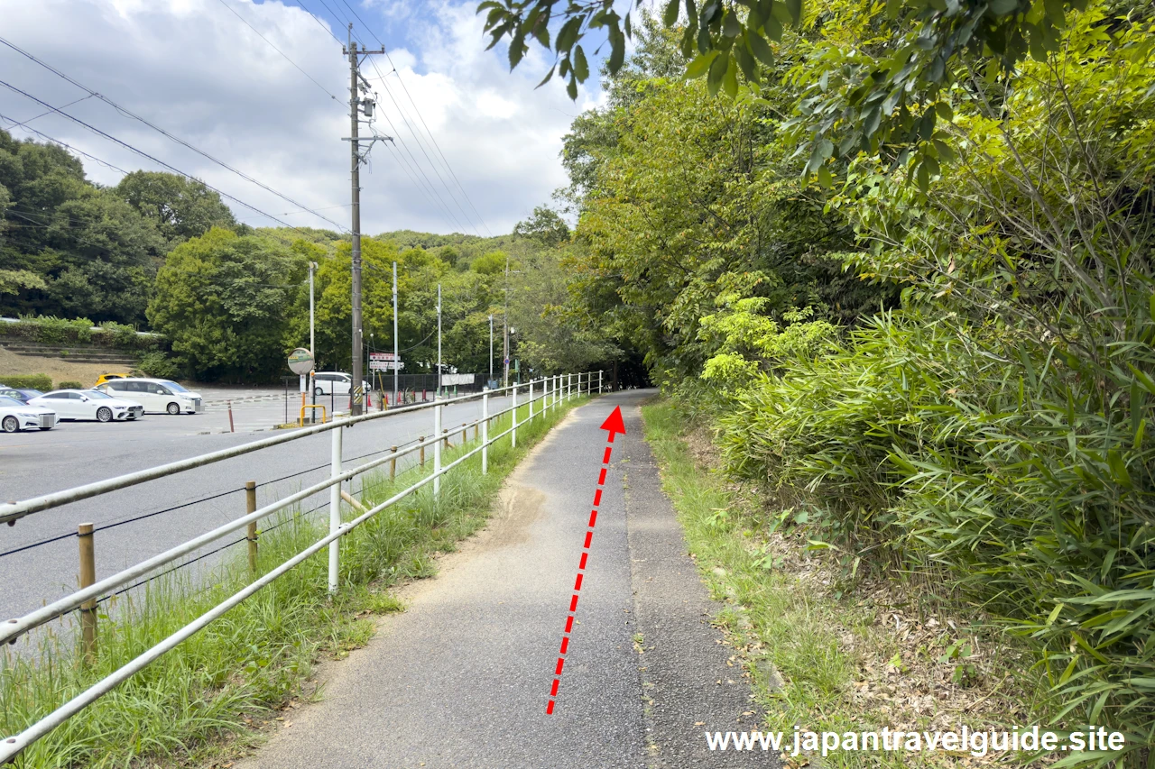 植田山駐車場：東山動植物園の無料駐車場(17)