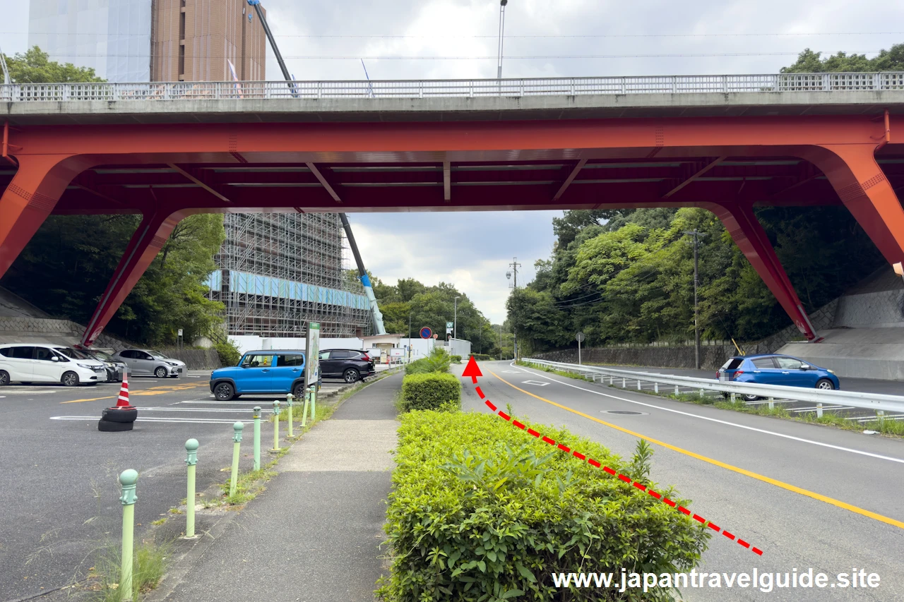 緑橋南駐車場：東山動植物園の無料駐車場(6)