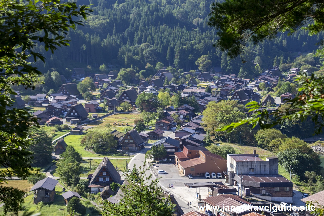 展望台：白川郷の見どころ(4)