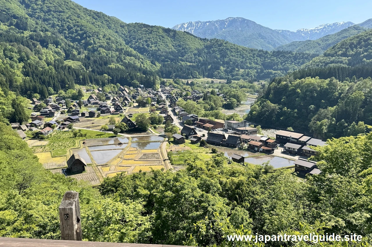 展望台：白川郷の見どころ(9)