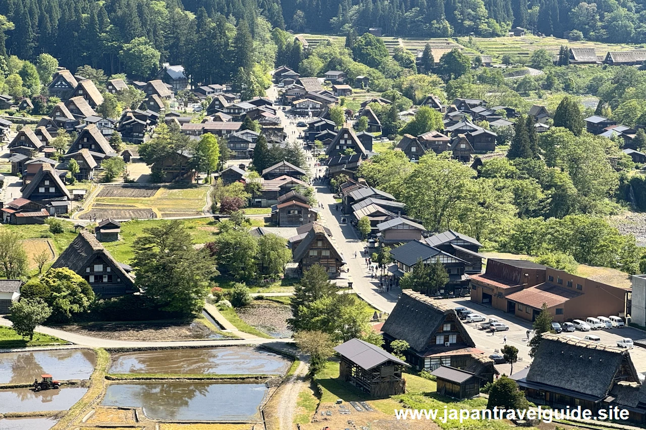 展望台：白川郷の見どころ(10)