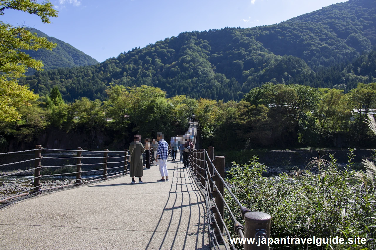 であい橋：白川郷の見どころ(3)