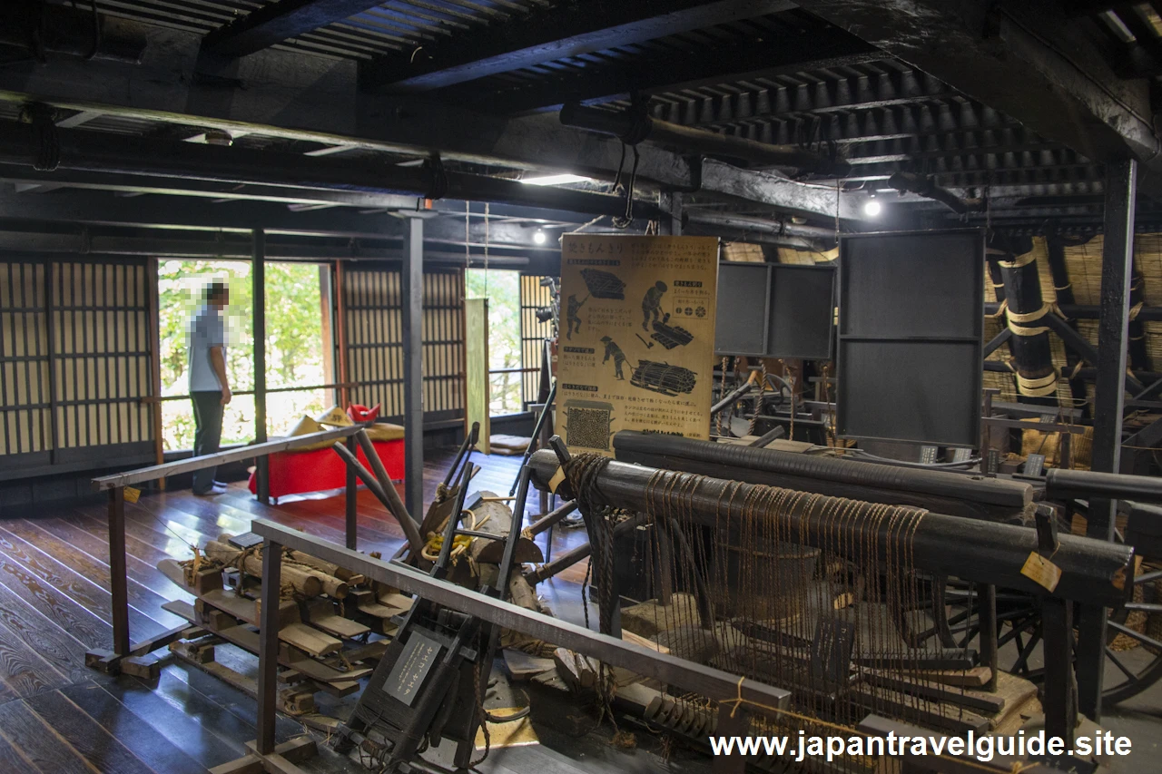 明善寺(本堂、鐘楼門、庫裏)：白川郷の見どころ(7)