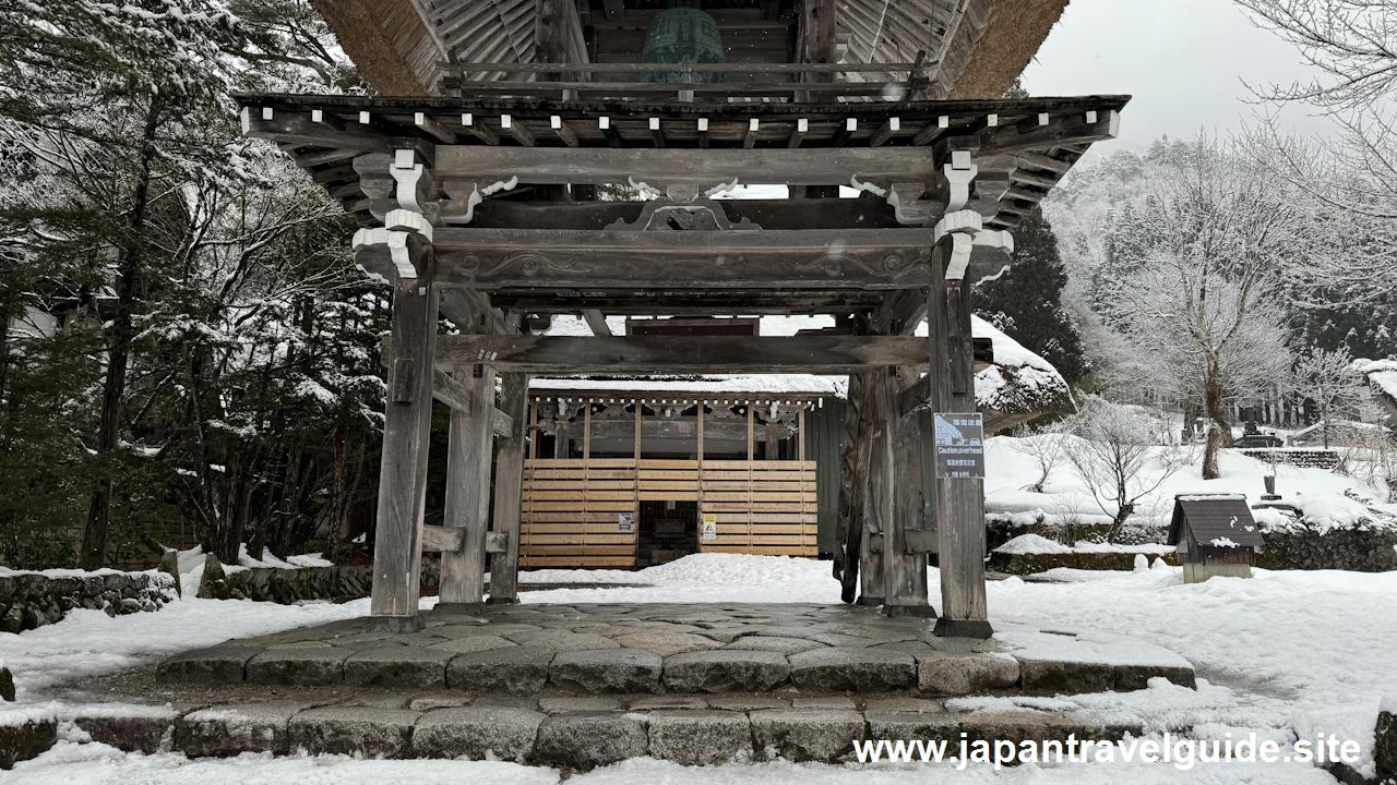 明善寺の雪景色：白川郷の雪景色の見どころ(4)