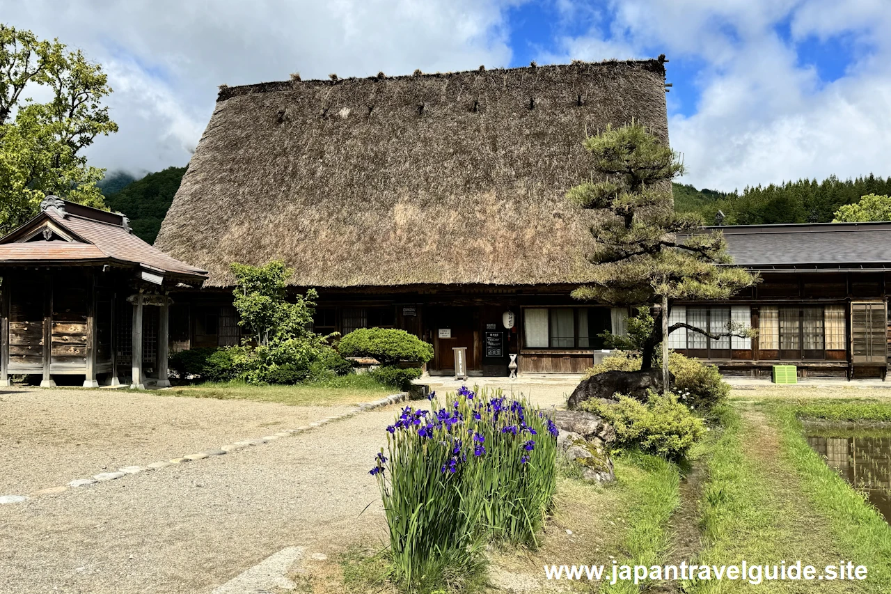 神田家外観：神田家(白川郷)の見どころガイド(5)