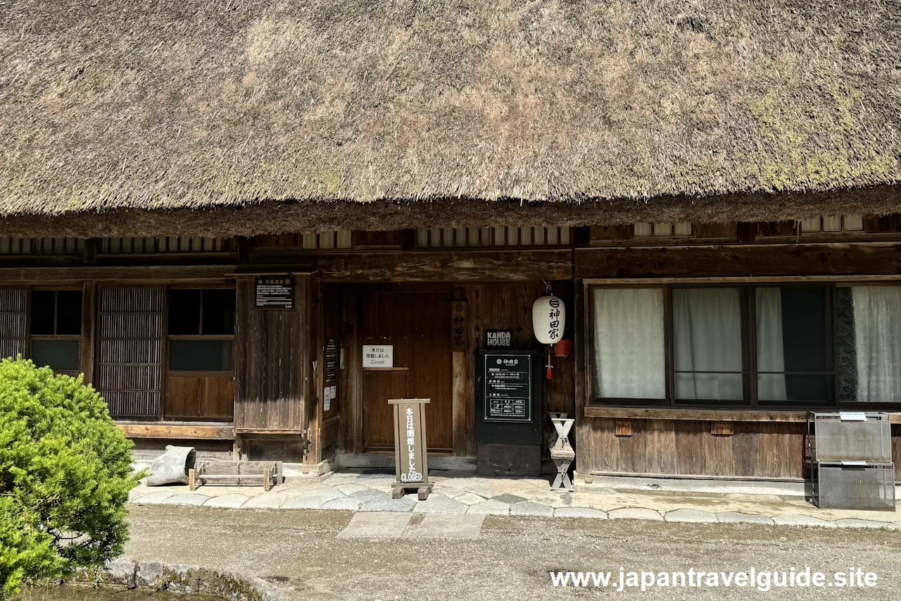 神田家外観：神田家(白川郷)の見どころガイド(8)