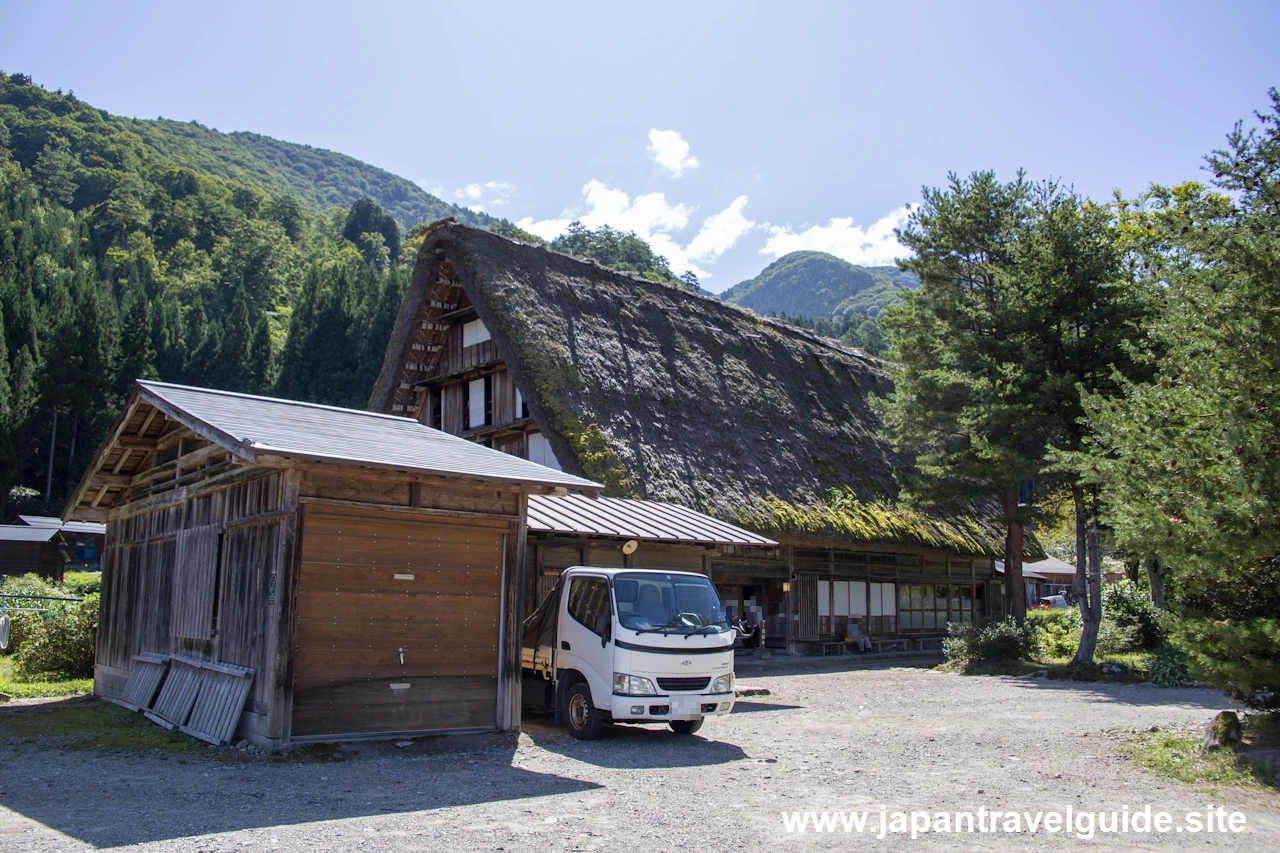 長瀬家外観：長瀬家(白川郷)の見どころガイド(5)