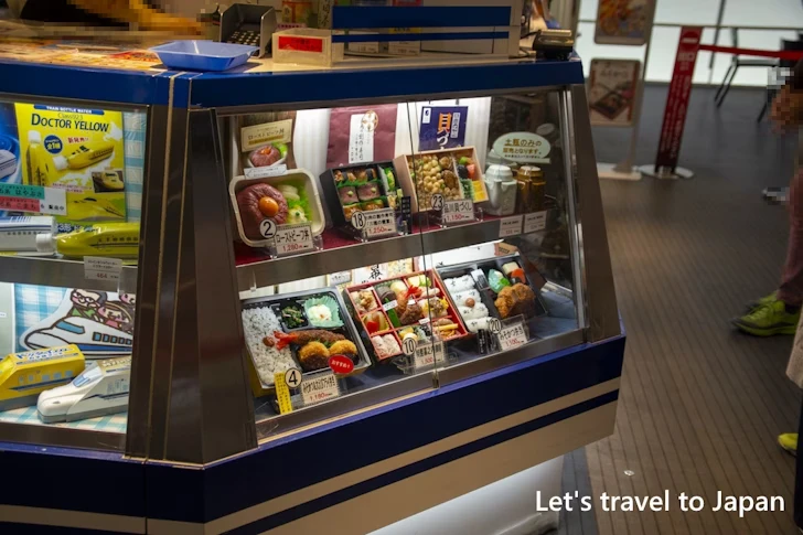 デリカステーションで販売しているお弁当の種類：リニア・鉄道館でのお弁当の持ち込みや飲食できる場所について(18)