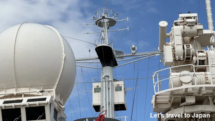 ブリッジ（操舵室）：南極観測船ふじの見どころ(3)
