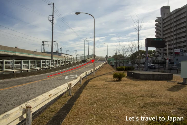 国道1号線から駐車場への入り方：ディノアドベンチャー名古屋の駐車場完全ガイド(6)