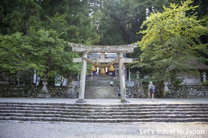 白川八幡神社：白川郷の見どころ(135)