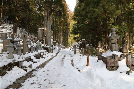 高野山の雪景色(2)